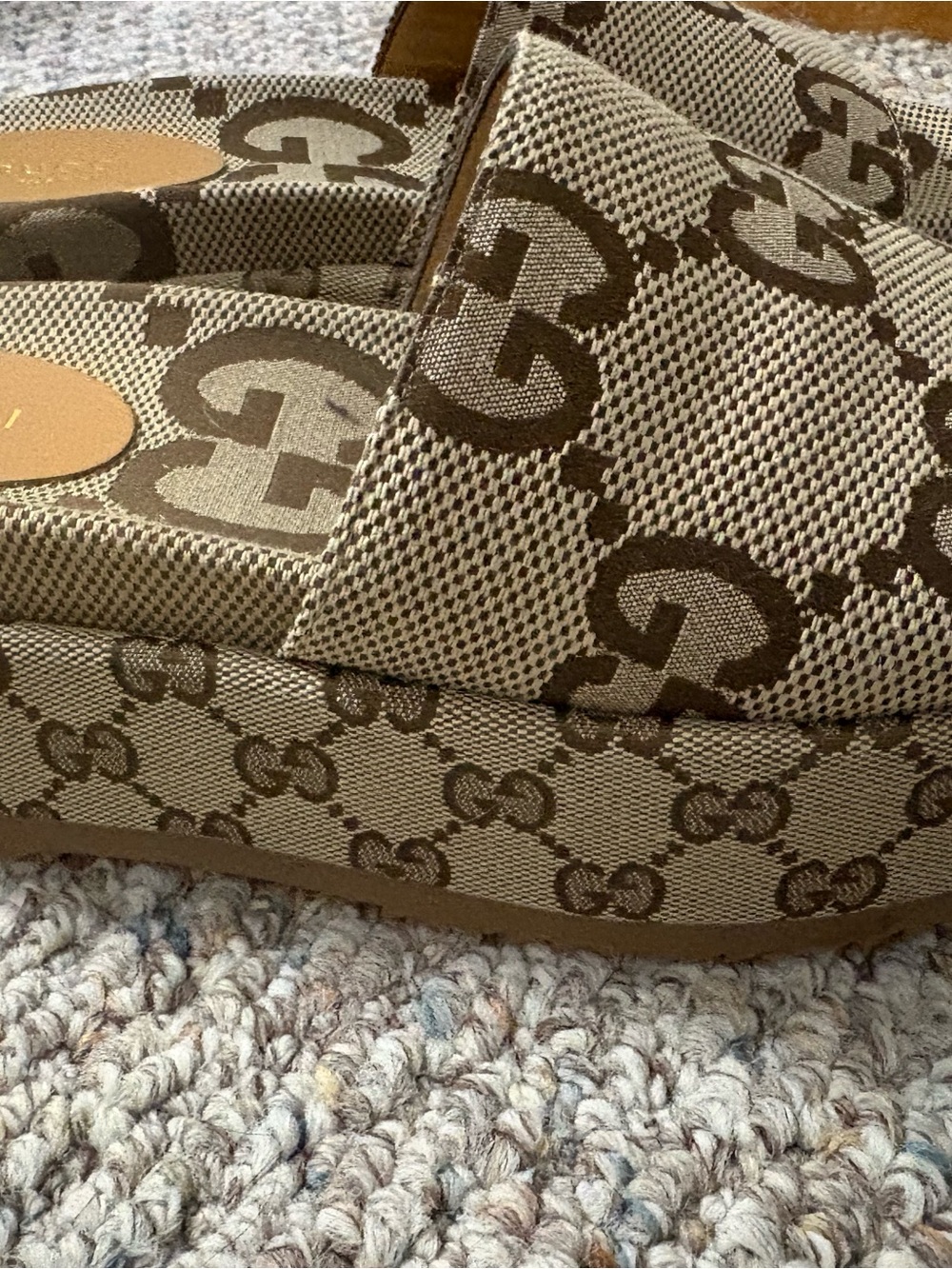 Gucci Rubber Slide Sandals in Tan - Picture 2 of 6